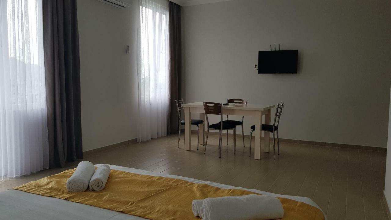Nakashidze'S Apartments バトゥーミ 部屋 写真