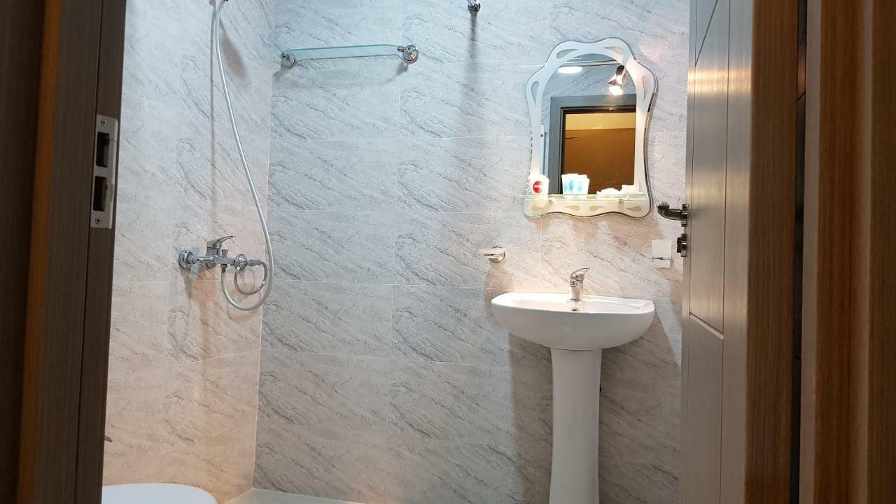 Nakashidze'S Apartments バトゥーミ エクステリア 写真