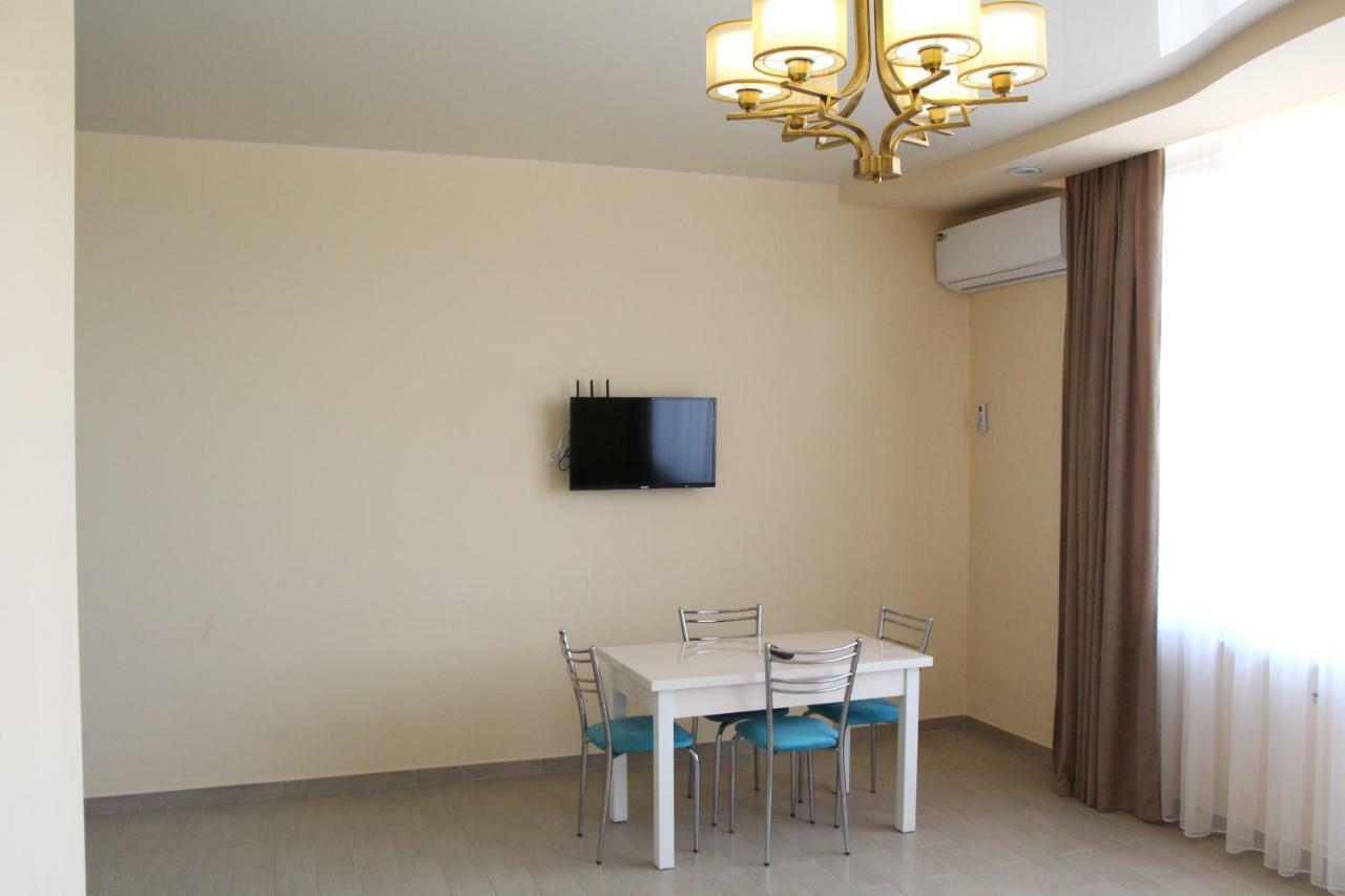 Nakashidze'S Apartments バトゥーミ エクステリア 写真