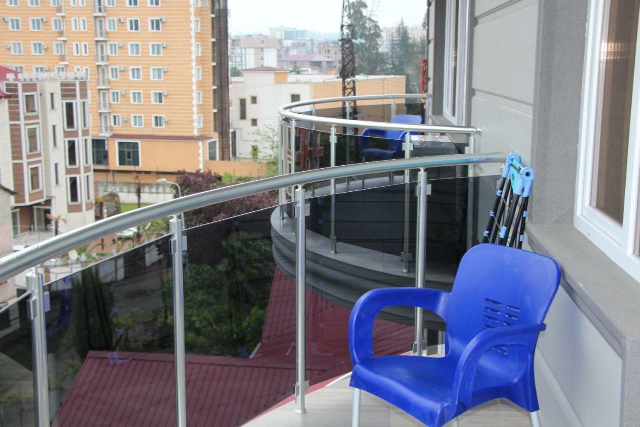 Nakashidze'S Apartments バトゥーミ エクステリア 写真