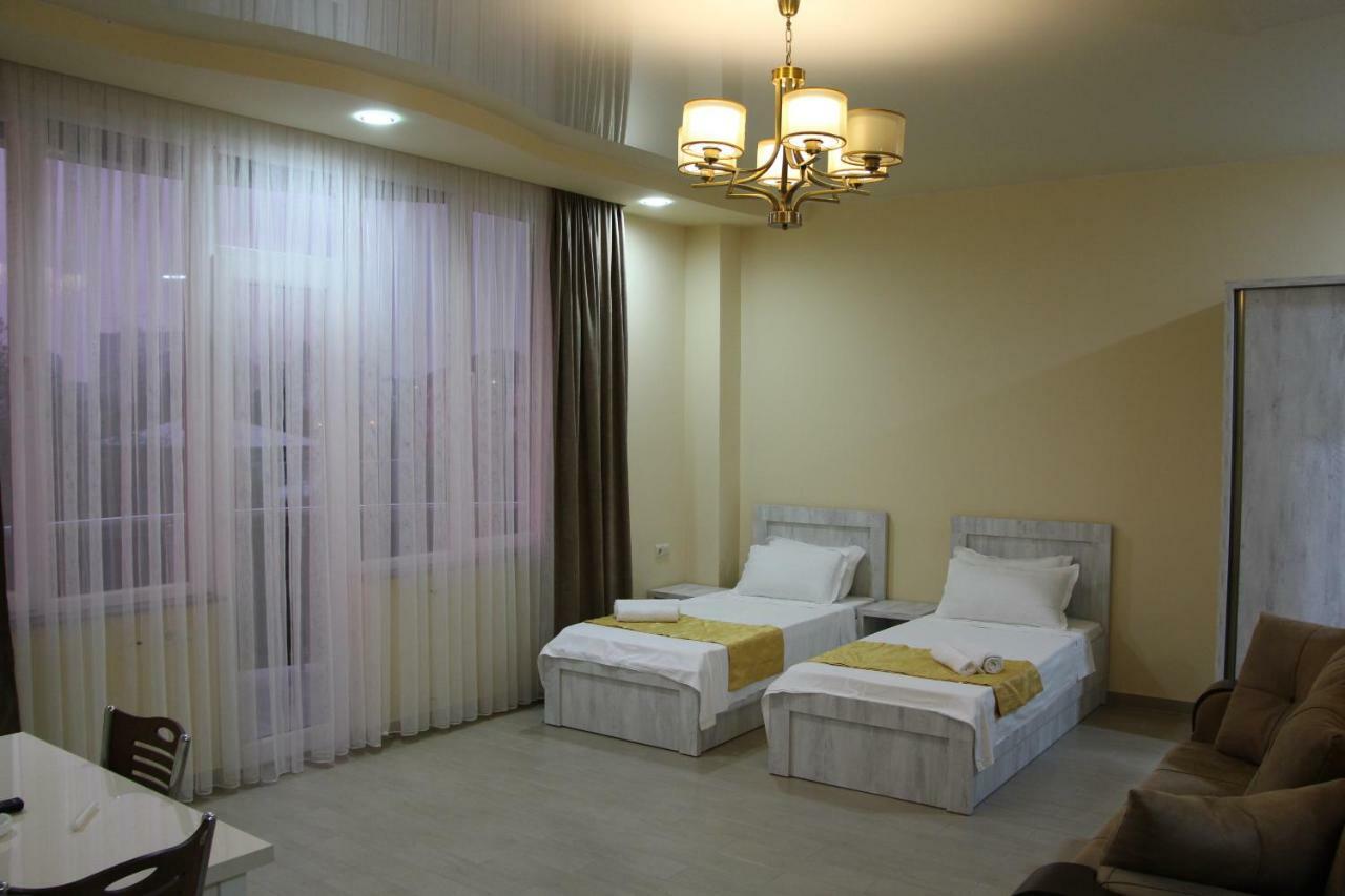 Nakashidze'S Apartments バトゥーミ エクステリア 写真