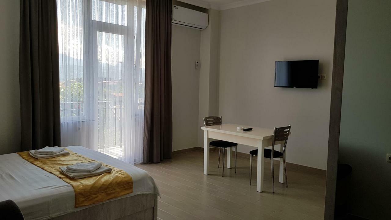 Nakashidze'S Apartments バトゥーミ エクステリア 写真