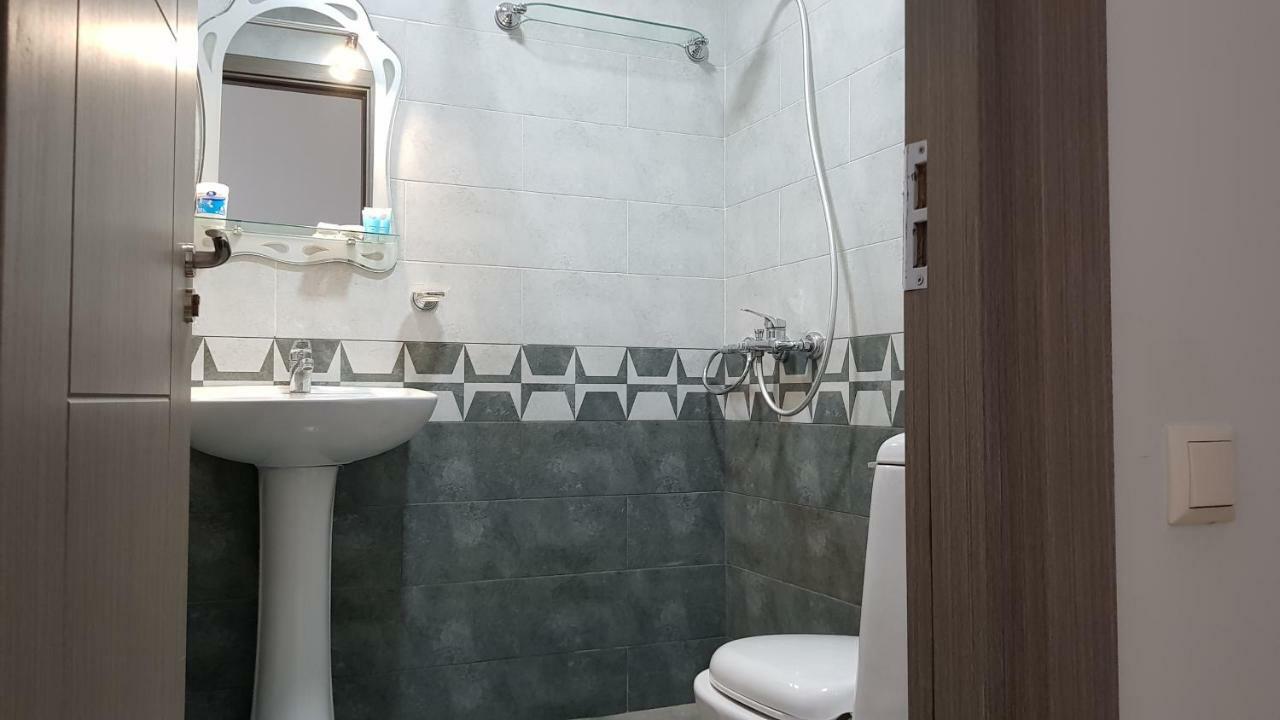Nakashidze'S Apartments バトゥーミ エクステリア 写真