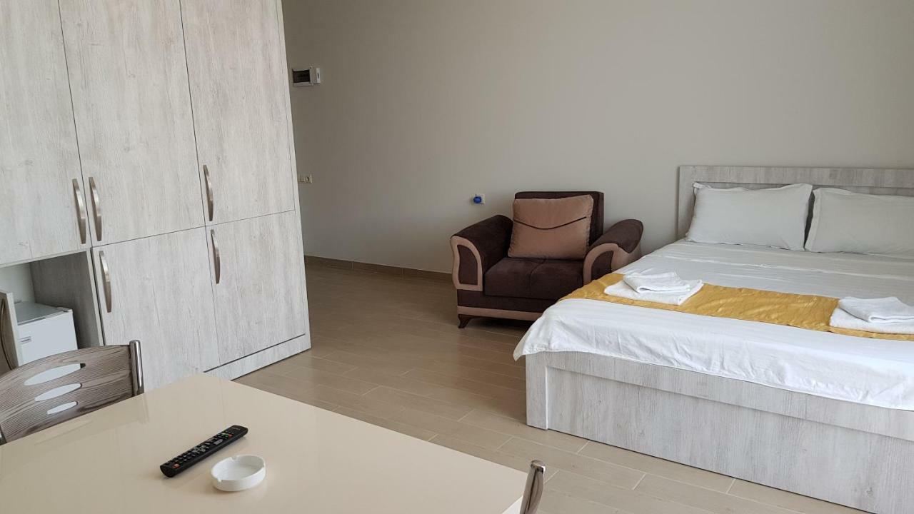 Nakashidze'S Apartments バトゥーミ エクステリア 写真